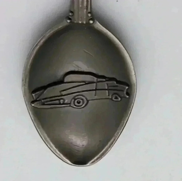Route 66 Sign and Car Souvenir Engraved Spoon Pewter Kitschy Cool - Picture 2 of 5